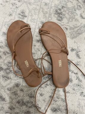 TKEES Jo Lace-Up Flat Sandals